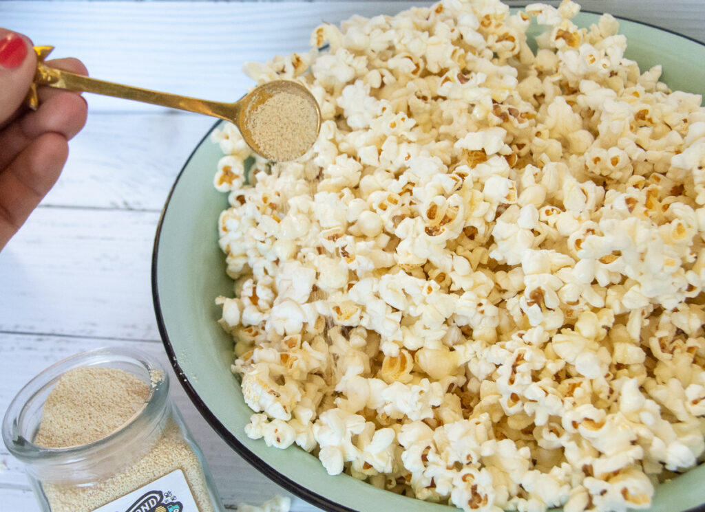 Homemade Movie Popcorn (Butter Popcorn)